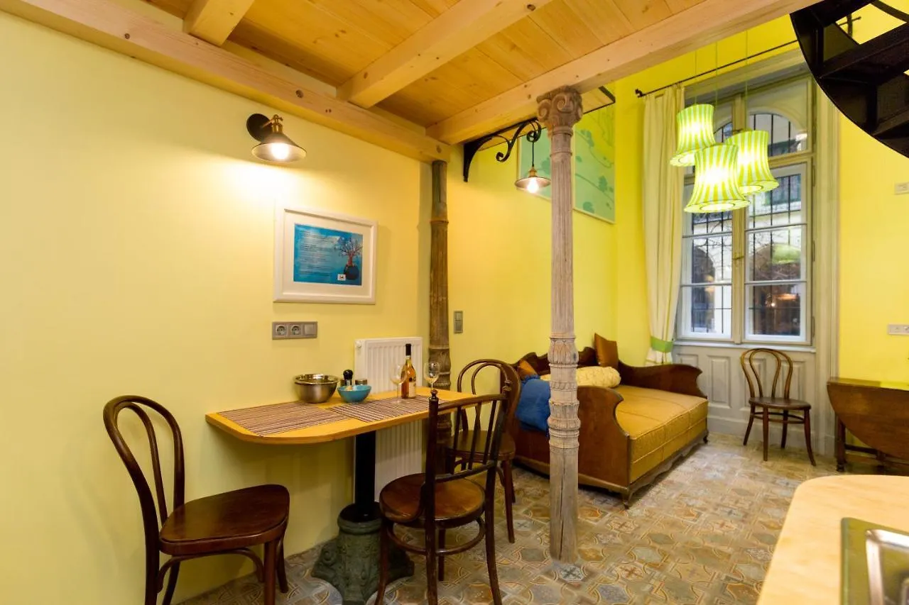 Artistic Apartment Budapest